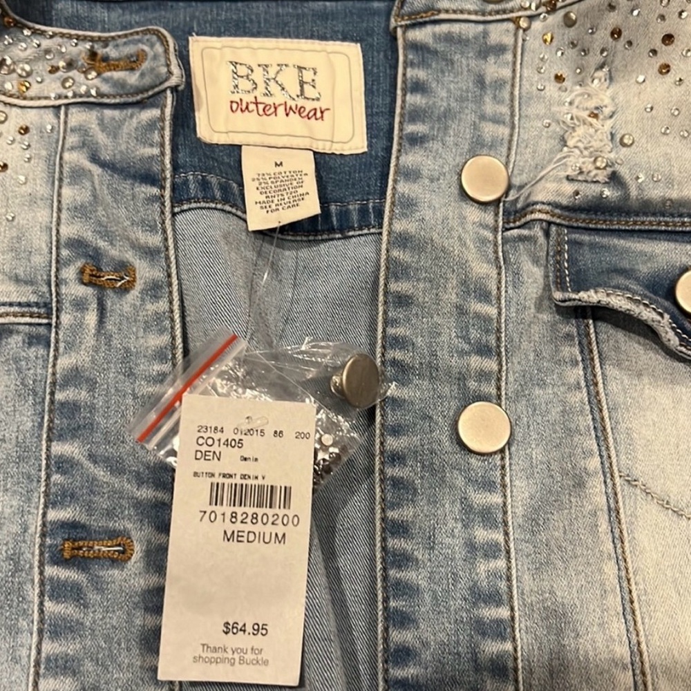 NWT BKE Studded Denim Vest
MEDIUM - Picture 2 of 7